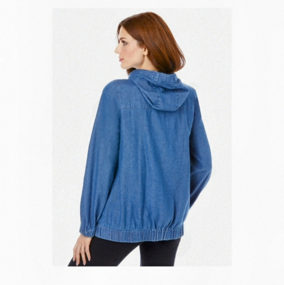 Perfect For Those In Between Days 3X (24W) Plus Size Cotton Zip-Up Hoodie - Picture 4 of 7
